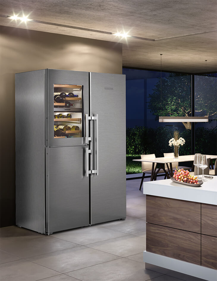 Bild Liebherr-Sidebyside-SBS8486-abend